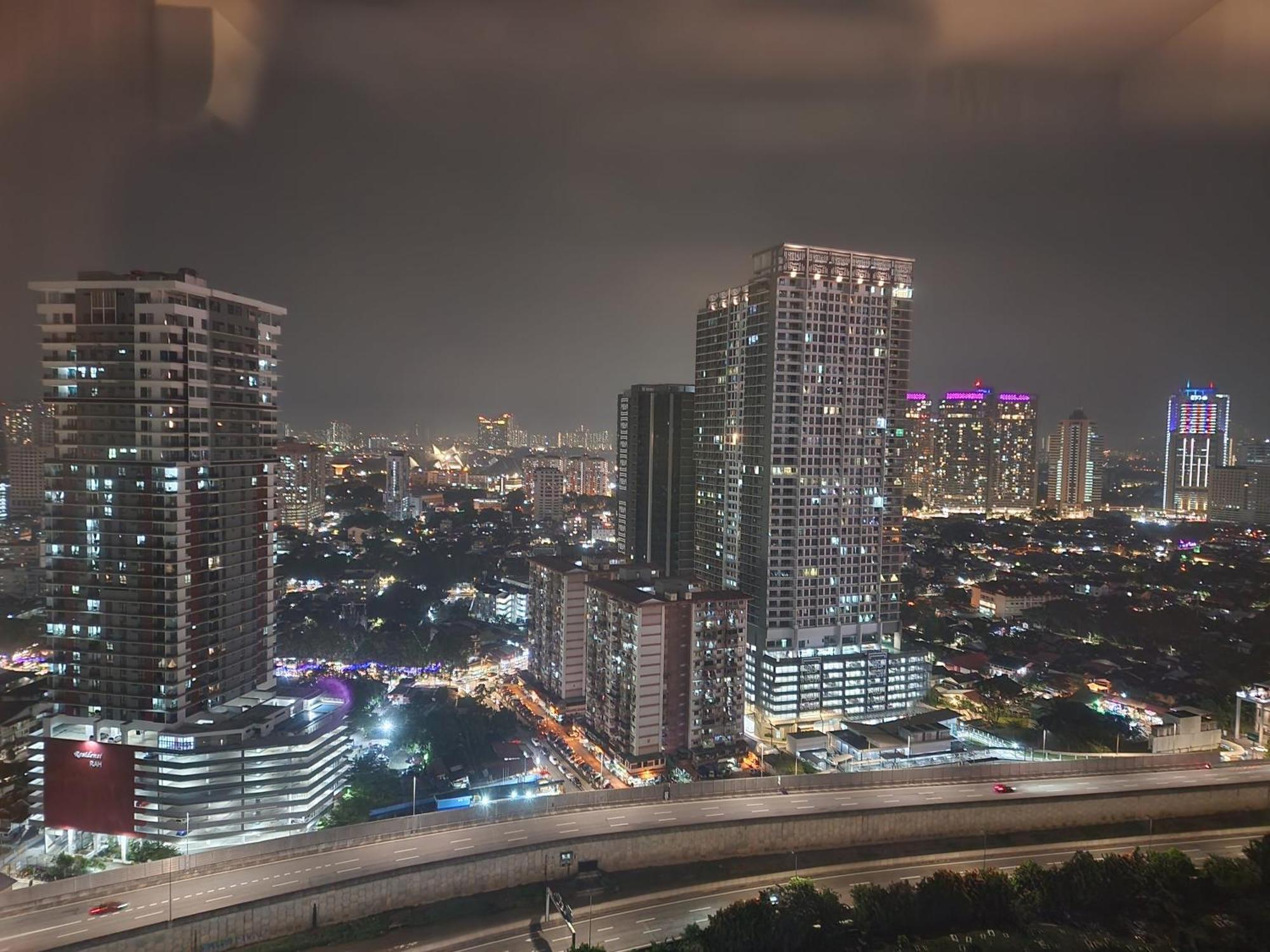 Crest Residence Kuala Lumpur Extérieur photo